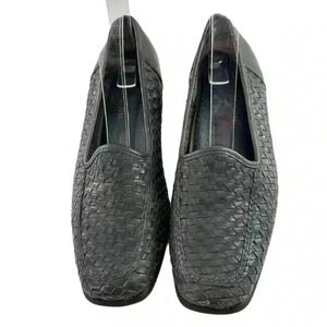 St. Johns bay flats size 8 navy blue leather woven square toe 80s 90s vintage